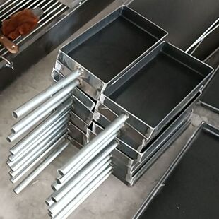 青岛特色戳子肉烧烤盘铁板烧商用家用熟铁烤盘木炭碳烤炉子不沾锅