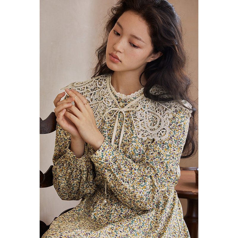茵曼2021秋季新款圆领花边休闲收腰显瘦纯棉碎花长袖连衣裙