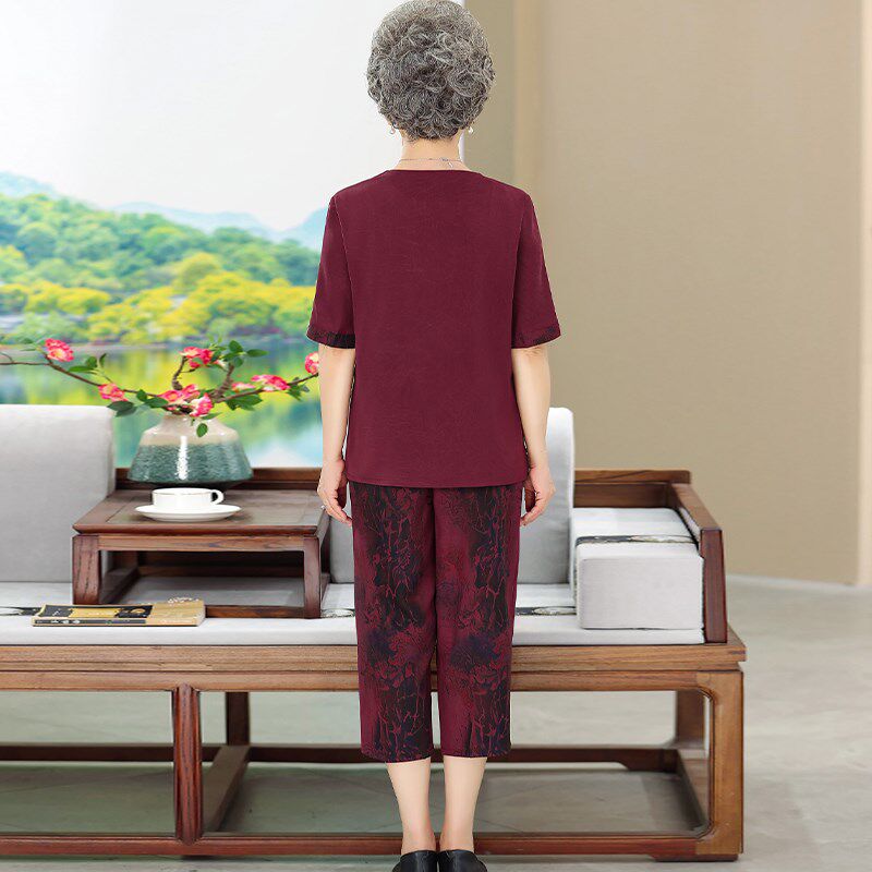 现货速发奶奶夏装2024新款中老年人套装母亲节妈妈夏天T恤老人衣
