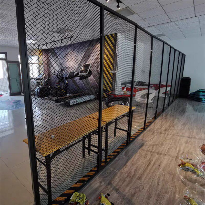 现货速发工业风背景墙菱形铁丝网网片展示网镂空铁艺装饰屏风隔断