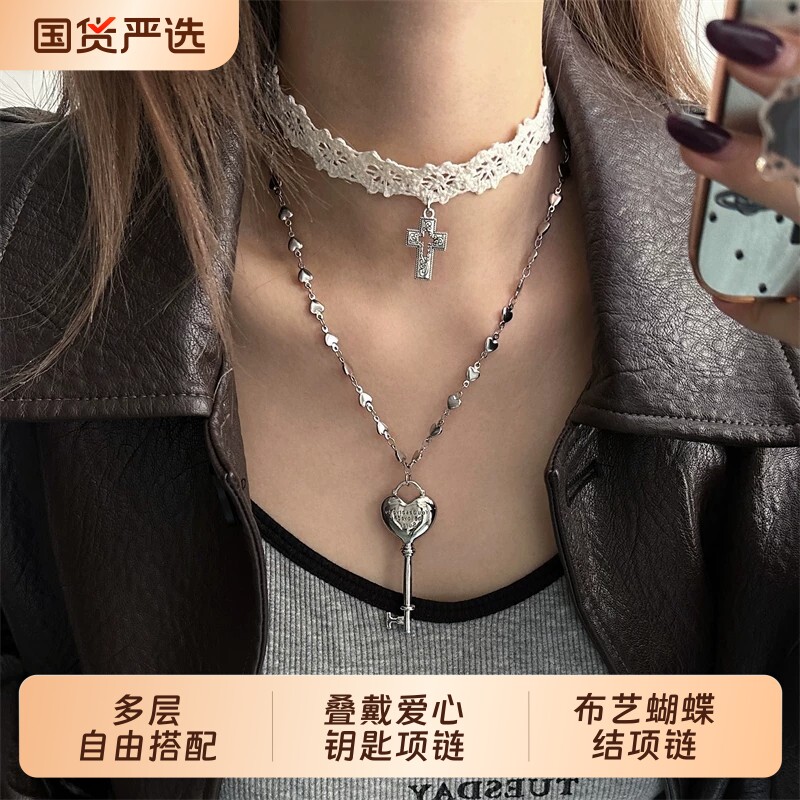 甜酷白色蕾丝十字架绑带choker叠戴爱心钥匙项链女小众设计感颈链图片