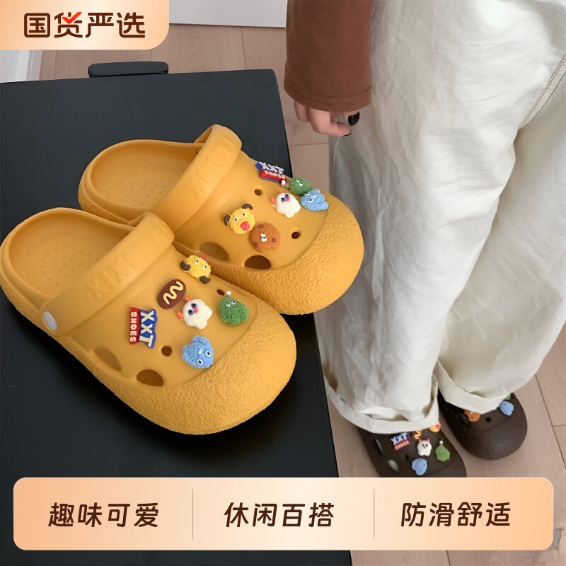 细细条百搭个性小怪兽卡通洞洞鞋图片