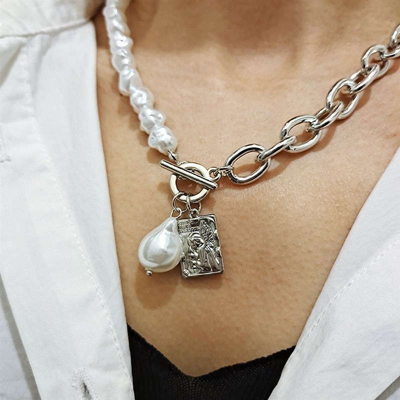 KMVEXO Vintage Baroque Irregular Pearl Lock Chains Necklace