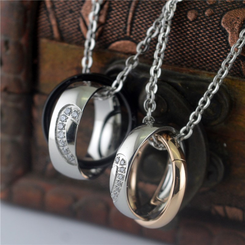 欧美爱心情侣项链双圈钛钢镶钻半心吊坠配饰情人节生日礼物STN665