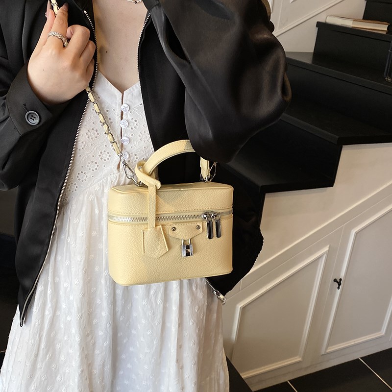 法式小众手提小拎包女2025新款时尚通勤单肩盒子包洋气百搭斜挎包