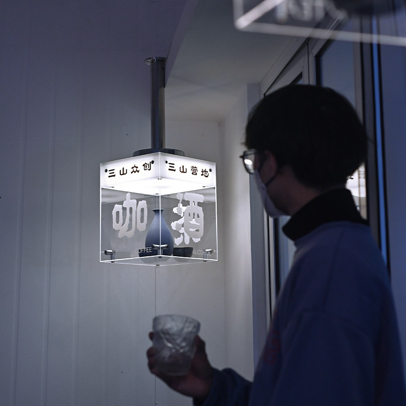 现货速发亚克力旋转灯箱 可置物装饰 蛋糕店发光门头招牌