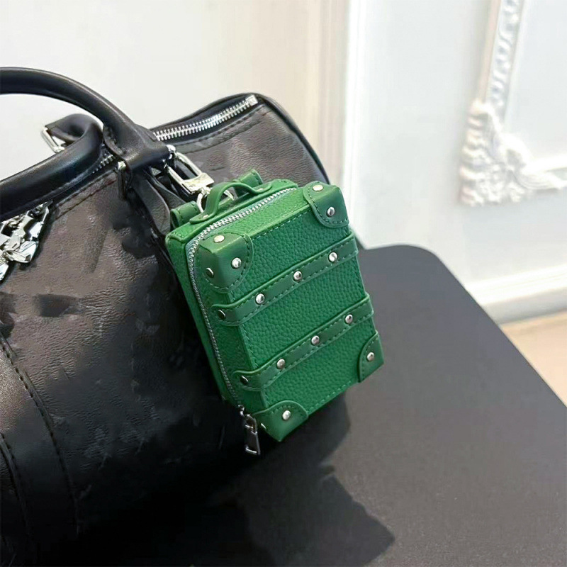 2025新款头层牛皮迷你行李箱盒子多巴胺便携轻奢包包挂件创意配件