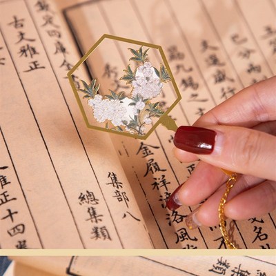 速发大学生礼物实用型有纪念意义的礼品送学生送考上大学女生侄女