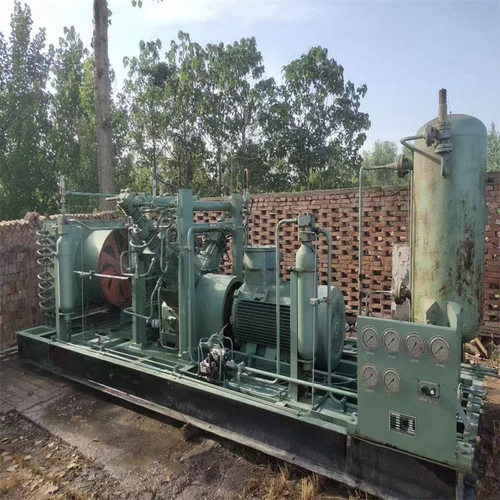出售蚌埠联合CNG增压机     进气压力3公斤     流量1200方