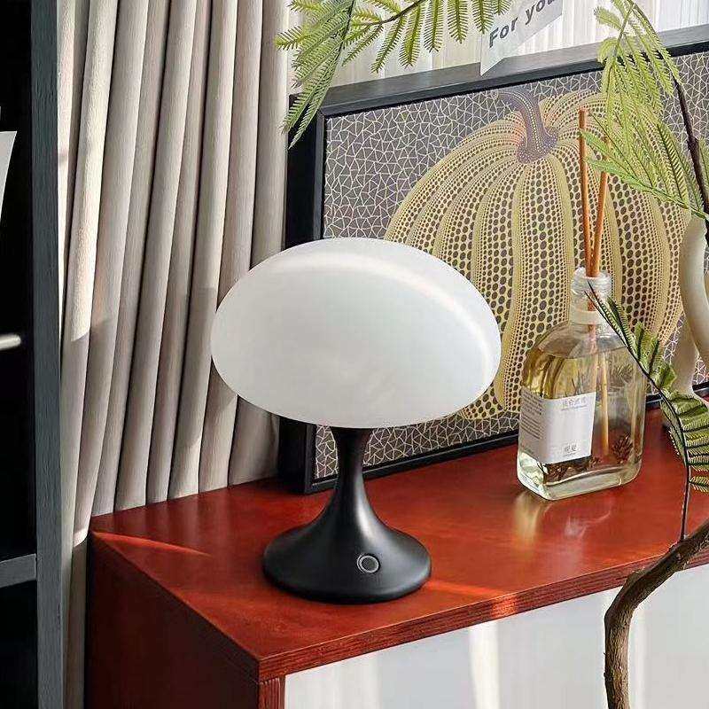 水母台灯卧室床头氛围灯夜灯客厅复古装饰轻奢高级感落地小台灯