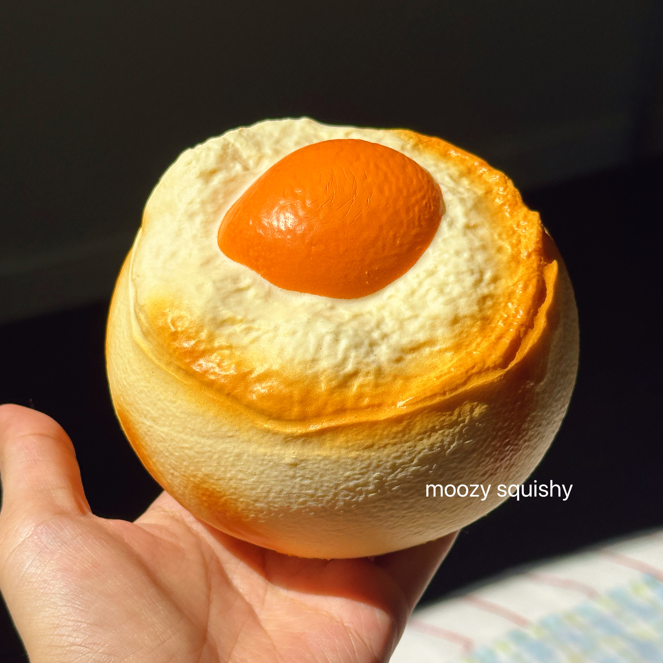 新品烤蛋奶面包仿真食玩慢回弹解压玩具潮玩盒装捏捏乐squishy