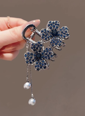 气质蓝色水钻蝴蝶流苏抓夹中号精致半扎发夹高级感后脑勺盘发夹子