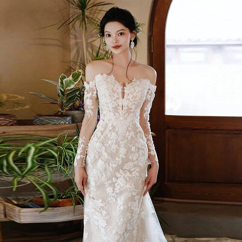 速发一字肩蕾纱轻婚纱门质长袖高级感鱼尾出气丝小众订婚迎宾礼服