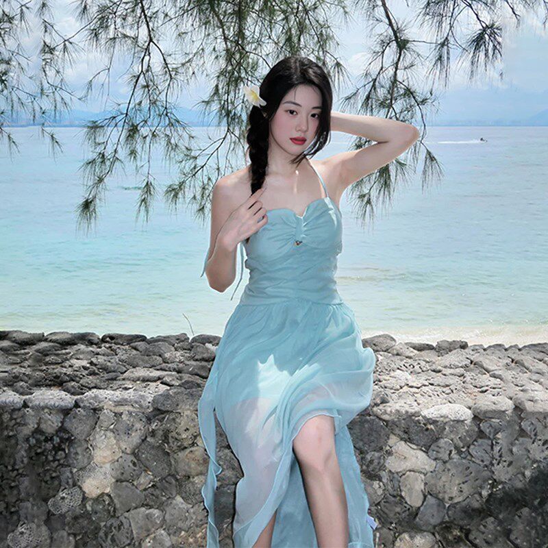 新品三亚海边沙滩度假裙氛t围感挂脖仙气蝴蝶结长裙露背旅游拍照