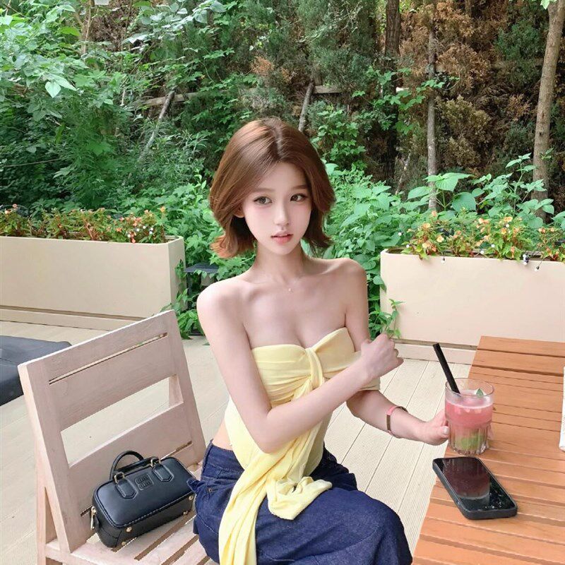 新品蝴蝶结抹胸背心女夏s季设计感纯欲辣妹修身短款带胸垫鱼骨上