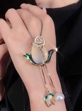 极速毛衣链女秋冬2021年v新款潮长款小众郁金香吊坠装饰卫衣项链