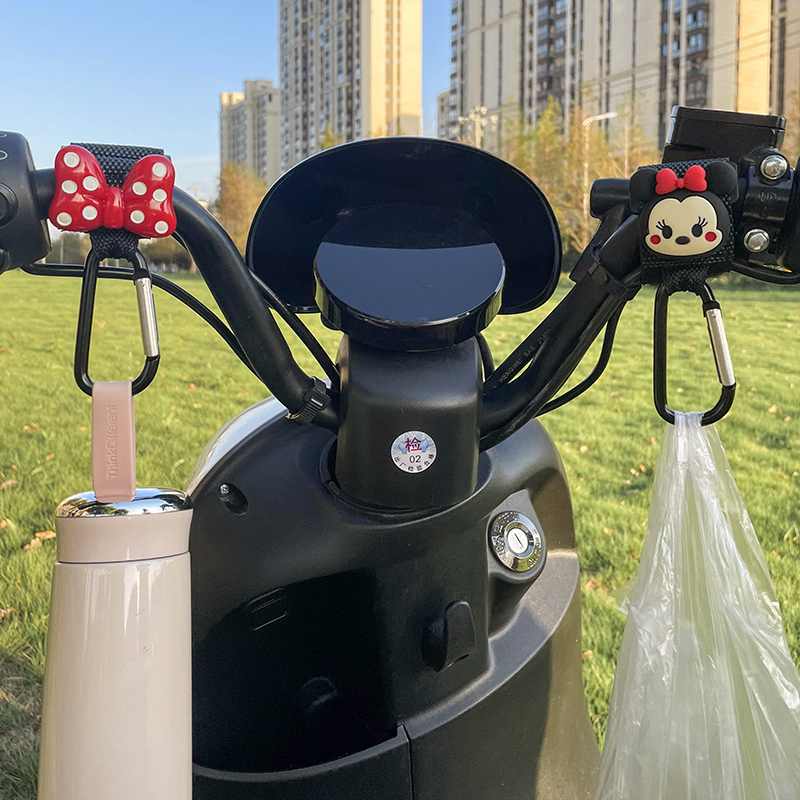 极速电动车挂钩锁扣前置通用免z打孔多功能电瓶婴儿自行车挂包重