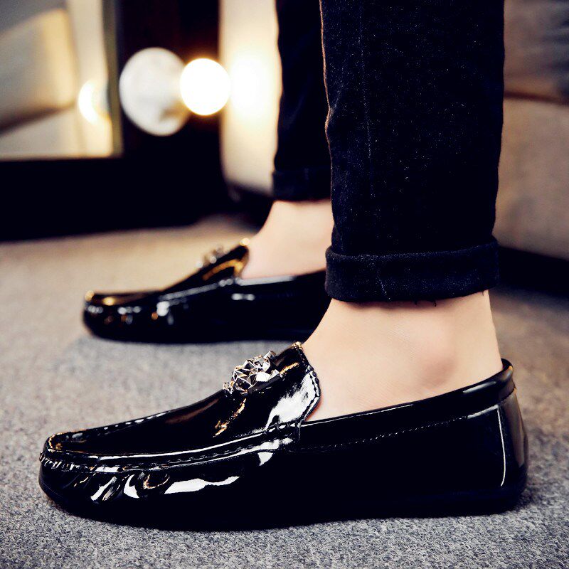 新品豆豆鞋男2026新款春季懒人一脚蹬漆皮亮面S小皮鞋精神小伙驾