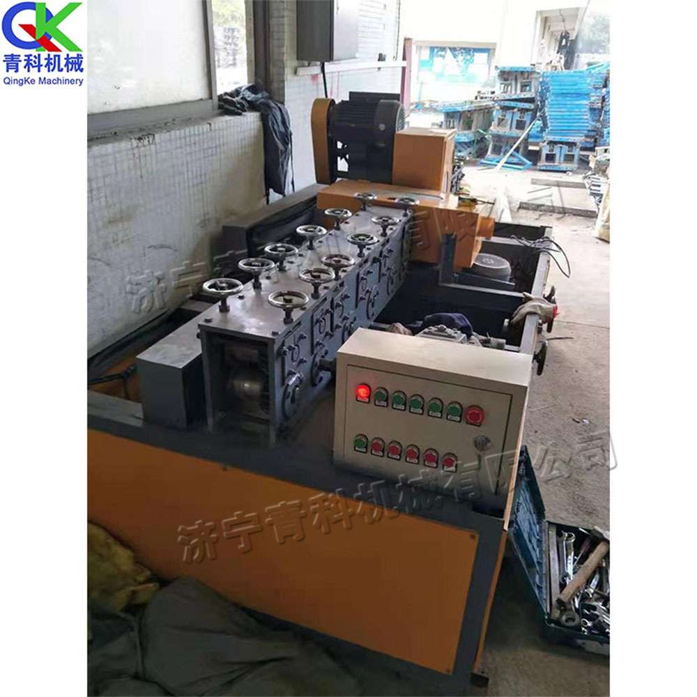 方管调直除锈刷漆一体机 矩形管校直打磨机 金属钢管弯曲调直机