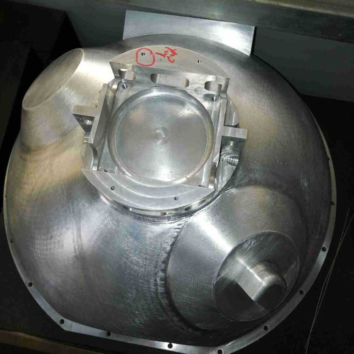 承接低温真空容器及管件实验装置订置非标件机械零部件加工