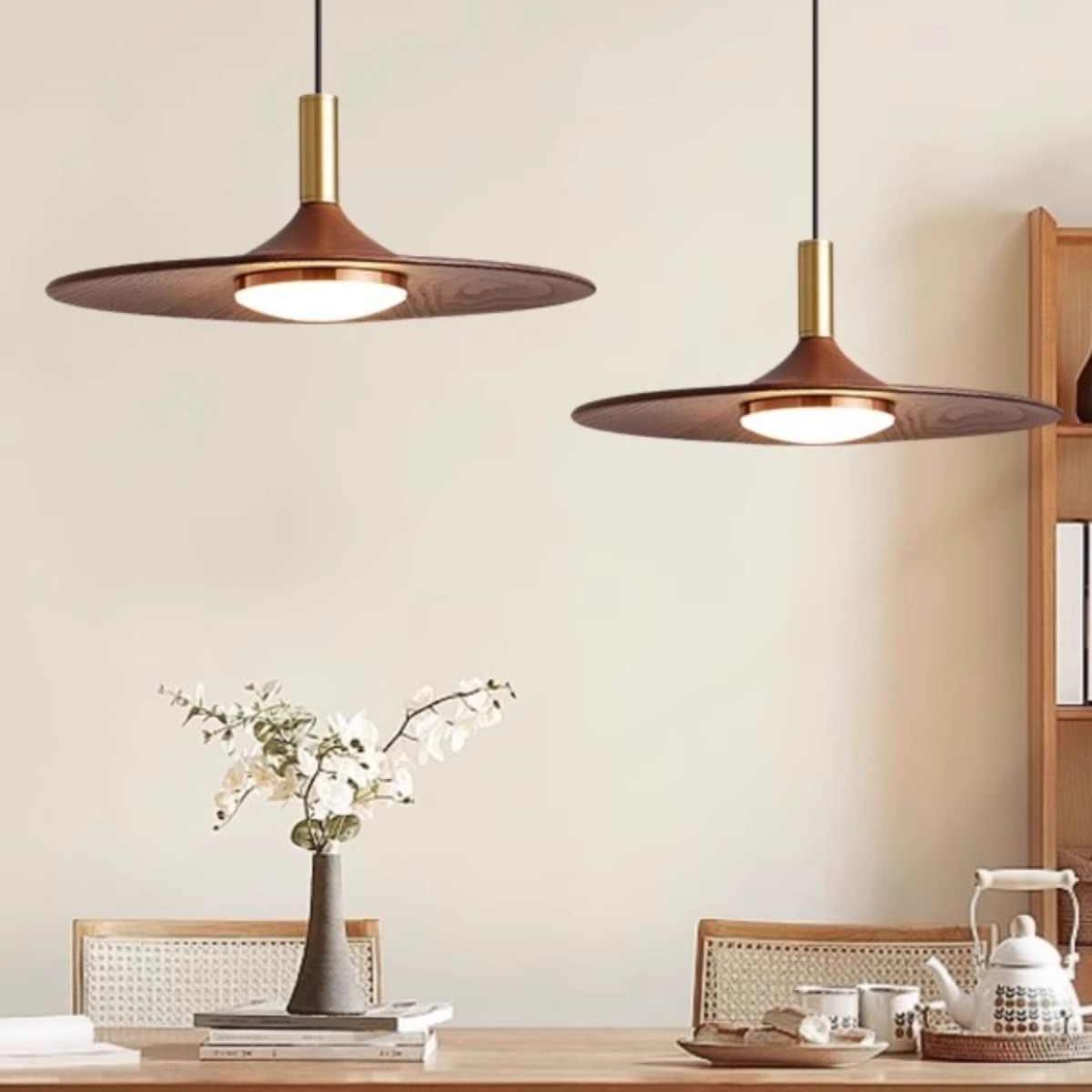 中古风饭厅吊灯覆古飞碟灯吧台日式侘寂胡桃木色卧茶室饭桌三头灯