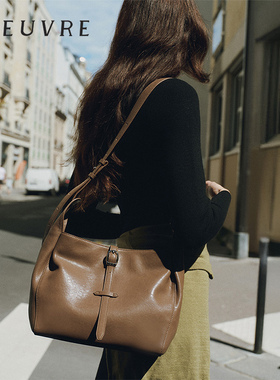 [礼物]loeuvre郑丽媛同款单肩复古压纹牛皮褶皱手提包FA5SB312