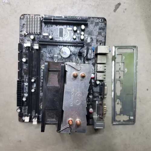 议价ZX-H55M主板 CPU是i5-650 成色 有挡板和