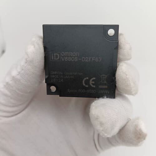 议价V680S-D2KF67M 20个