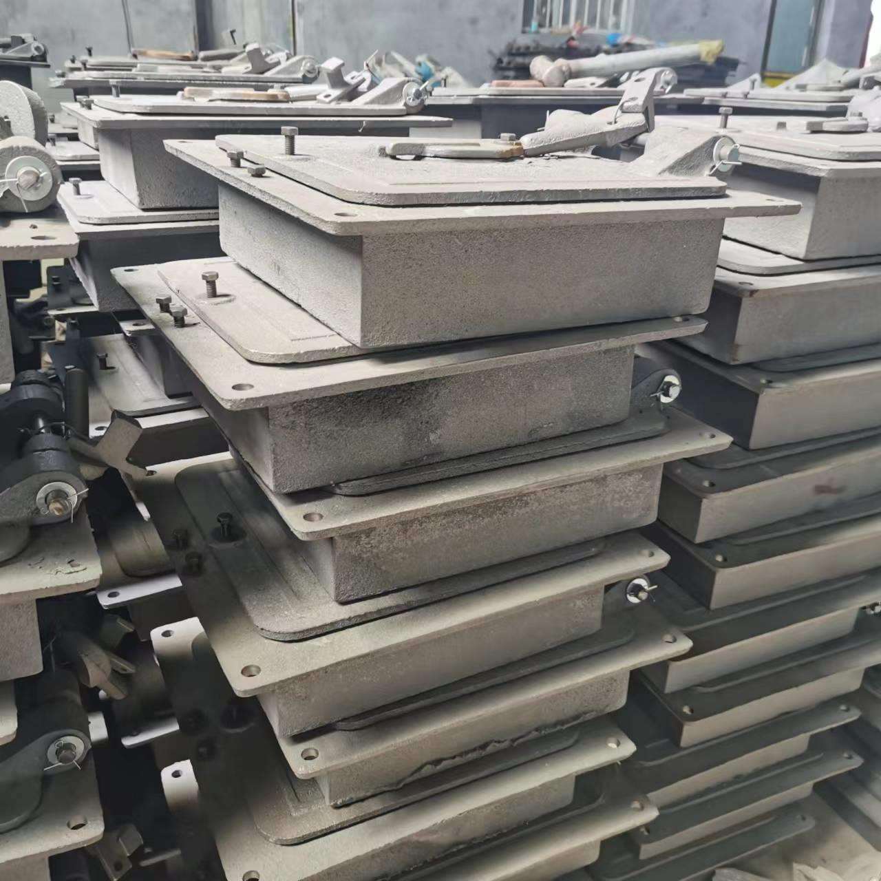 锅炉炉门 铸铁炉门 耐高温炉门 炉门铸造厂 圆炉门 方炉门 人孔门