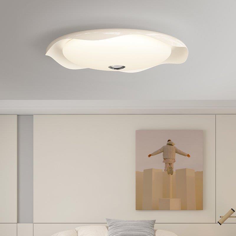 意式极简卧室吸顶灯轻奢现代简约大气树脂房间灯新款餐厅主灯