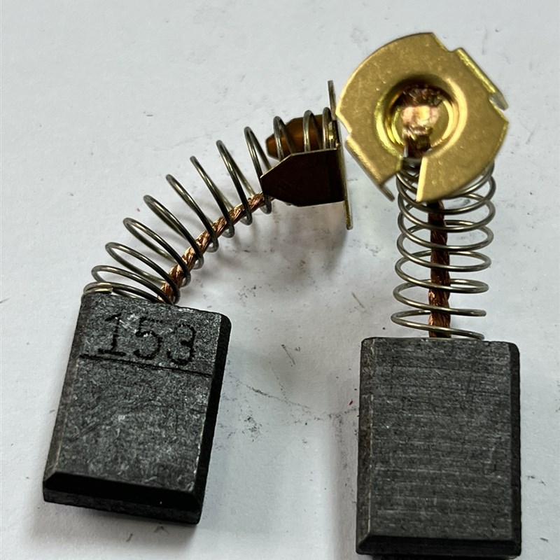 牧田电圆锯碳刷N5900B LS1040 LS1045 1030N介铝机CB-153配件