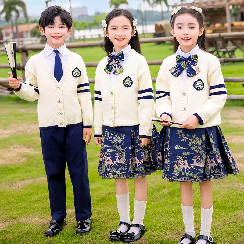 速发幼儿园园三春秋装风毛衣班服服服套小学生国风校件合唱演出服