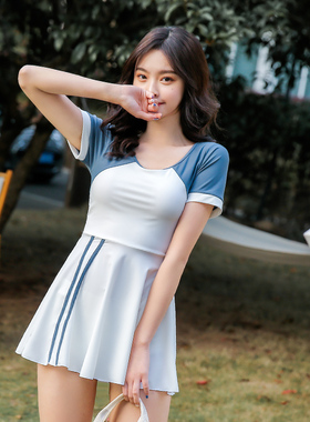 速发仙范学生可爱遮肚保守裙式泳泉装温泡海边度假款