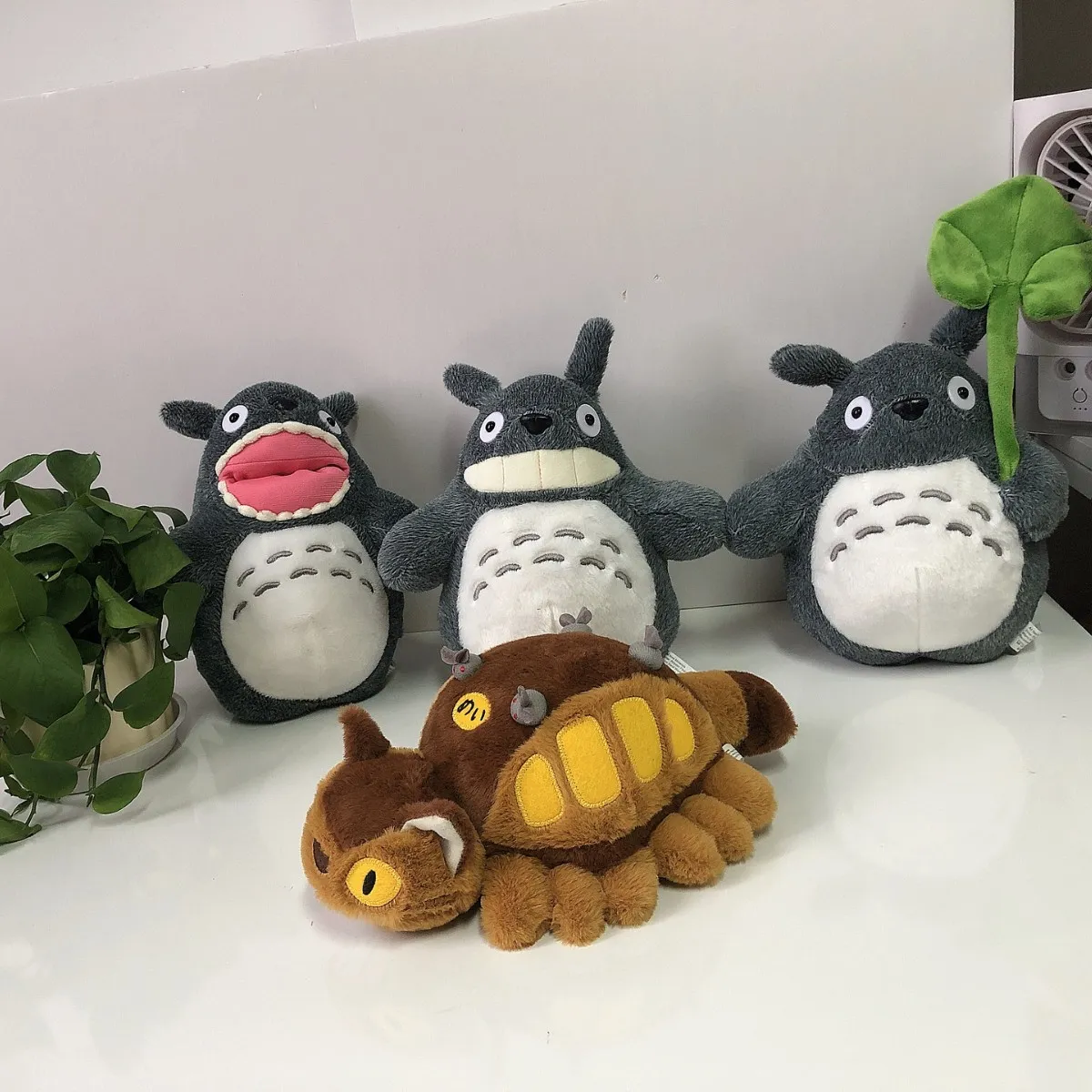 热销龙猫巴士日本宫崎骏动漫毛绒玩具大号玩偶抱枕女友儿童礼物,玩具/童车/益智/积木/模型,毛绒/玩偶/公仔/布艺类玩具,淘宝优惠券,粉丝福利购,淘宝优惠卷