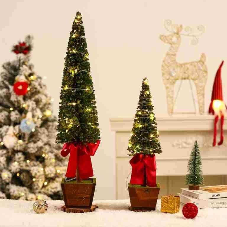 2025新款铁艺圣诞树桌面落地摆件商场室内酒店发光场景节日布置品