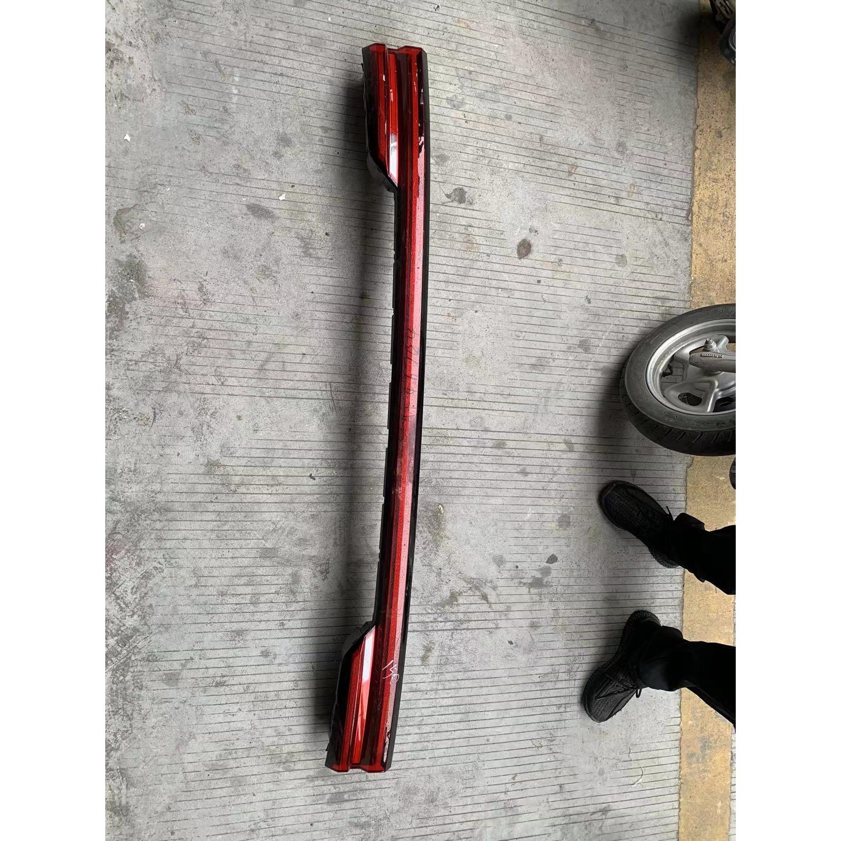 长城魏派蓝山DHT-PHEV贯穿尾灯 刹车灯 倒车灯 转向灯 防追后尾灯