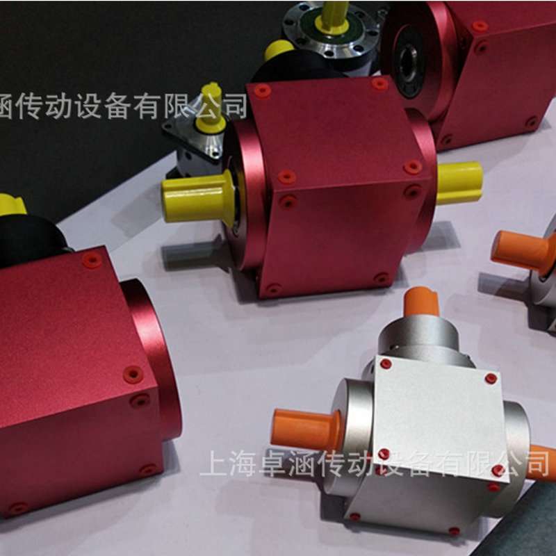 定 制HD14系列90度直角减速机小型螺旋锥齿转向器十字换向器
