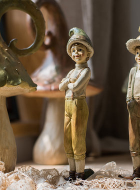 新品掬涵森林蘑菇男孩树脂摆件雕塑桌面装饰美式餐V厅童话精灵礼