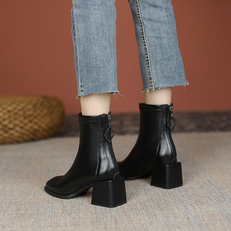 高跟瘦瘦马丁靴女2024年新款秋冬新款软皮粗跟中跟时尚高跟短靴女