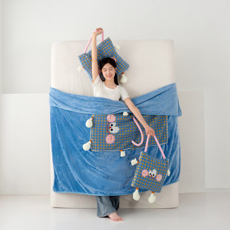 两用抱枕被毯子四季绒可爱单肩手提卡通靠垫枕头被午休空调毯汽车,居家布艺,抱枕被,淘宝优惠券,粉丝福利购,淘宝优惠卷