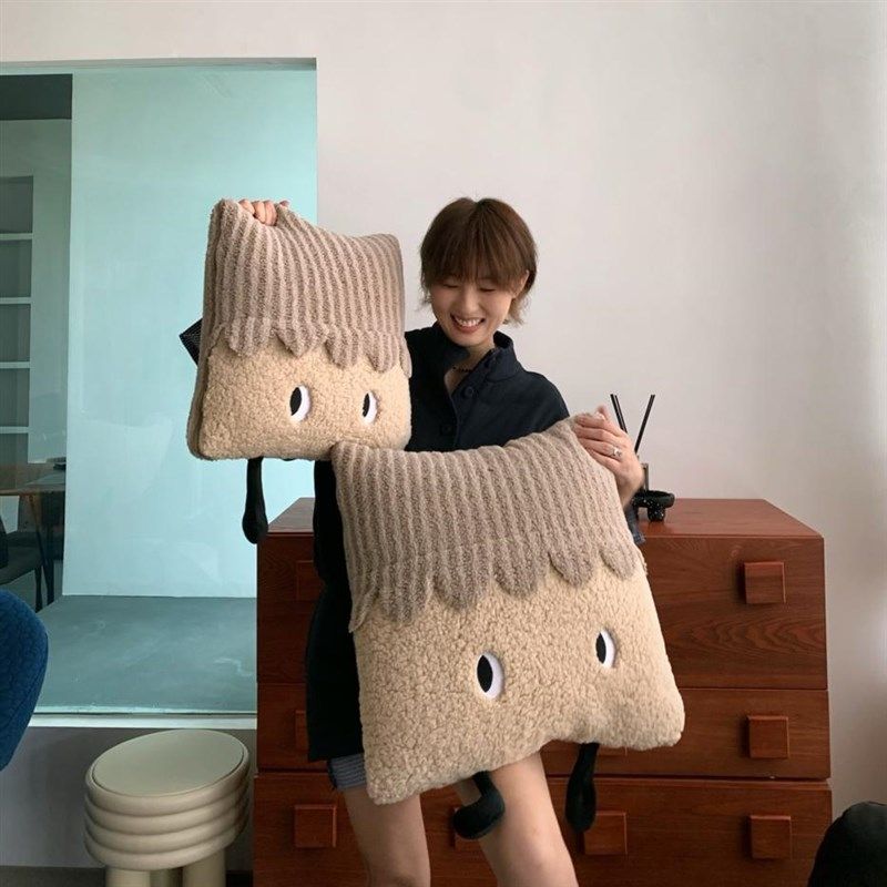 泰迪绒抱枕被子两用冬季加厚2024新款车载办公室午睡毯子二合一,居家布艺,抱枕被,淘宝优惠券,粉丝福利购,淘宝优惠卷