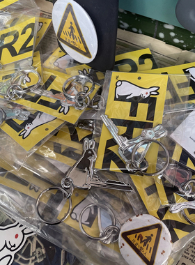 极速现货FR2 FXXKey Rabbits key holLder钥匙扣钥匙圈潮流挂件DI