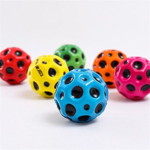 极速Usaeful Hole Ball Soft Bouncy Ball Anti-fall Moon Shape