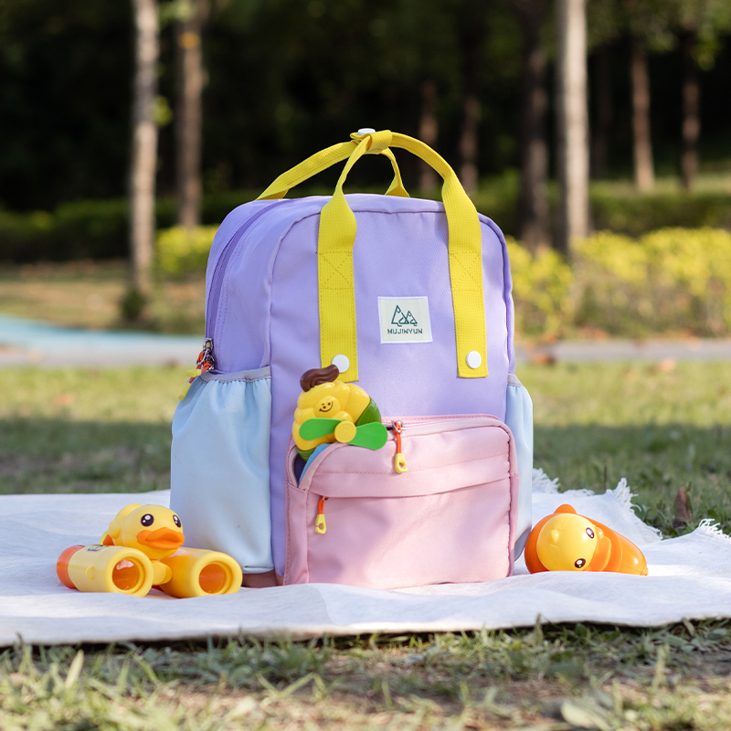 户外儿童超轻双肩背包