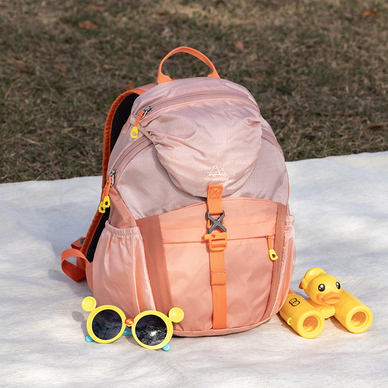 户外儿童春游小学生背包超轻书包