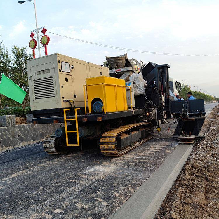 路缘石新牙石路滑模型机 型路肩295模具 成路沿石滑膜成型机施工