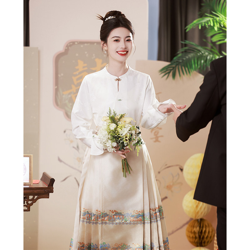 速发香槟色马面裙套装2042新款订婚穿袍礼服领证登记平时可旗新中