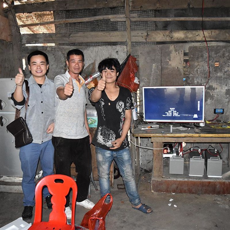 450W太阳能发电机220v全套家用户外野外监控船上光伏发电板系统