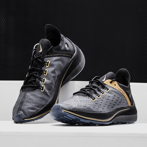 Nike/耐克正品EXP-X14 CR7 React C罗黑金男子跑步鞋BV0076-001