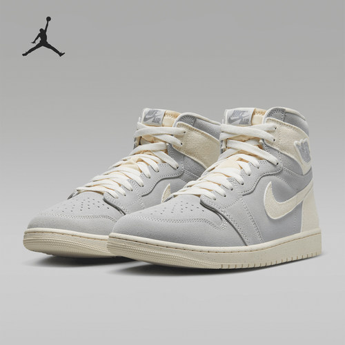 Nike/耐克官方正品Air Jordan 1 复刻男士高帮运动鞋FD8636-011